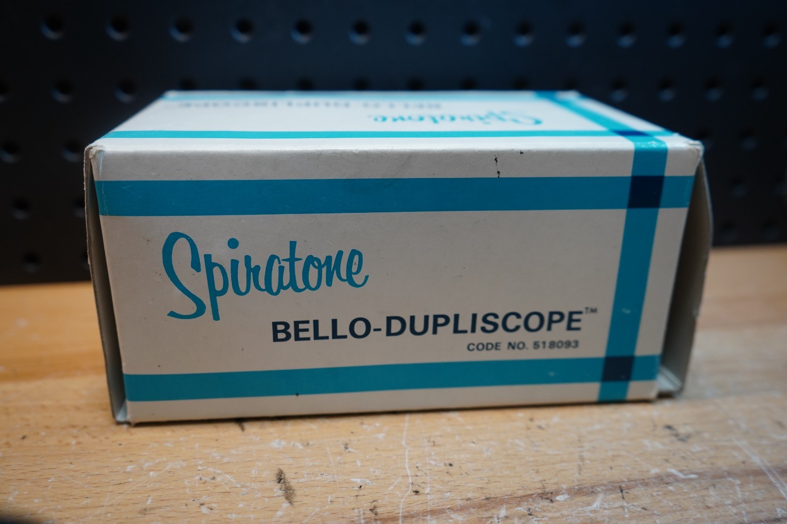 (B) Spiratone Bello-Dupliscope Slide Negative Duplicator #518093 w/ Box