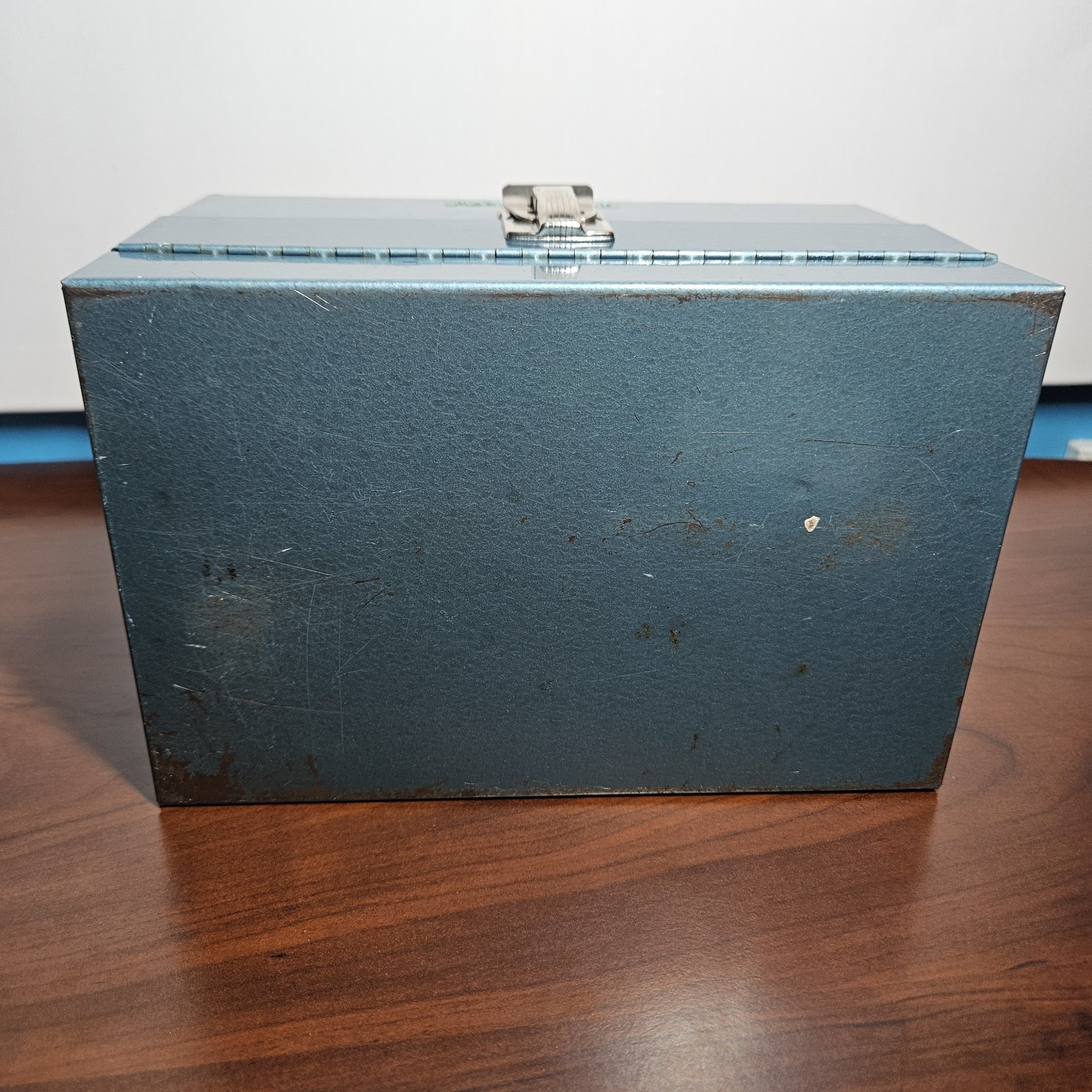 Vintage Logan Deluxe Metal 8mm Film Reel Metal Chest 12 Slots – Blue