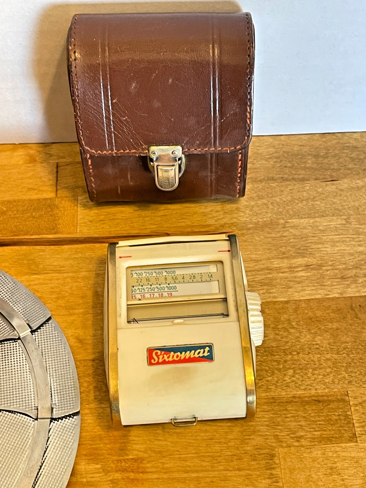 LOT OF 3 Vintage Camera Light Meter Leather Case GE – Sixtomat – Samoca Untested