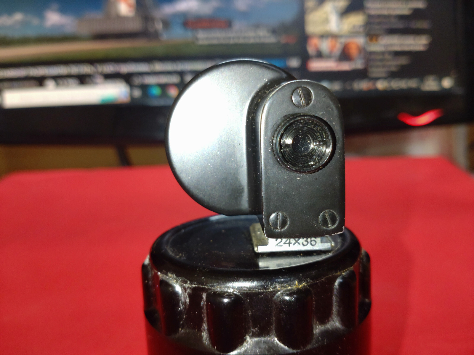 Russian USSR Universal turret viewfinder 28-135 mm for RF camera Krasnogorsk