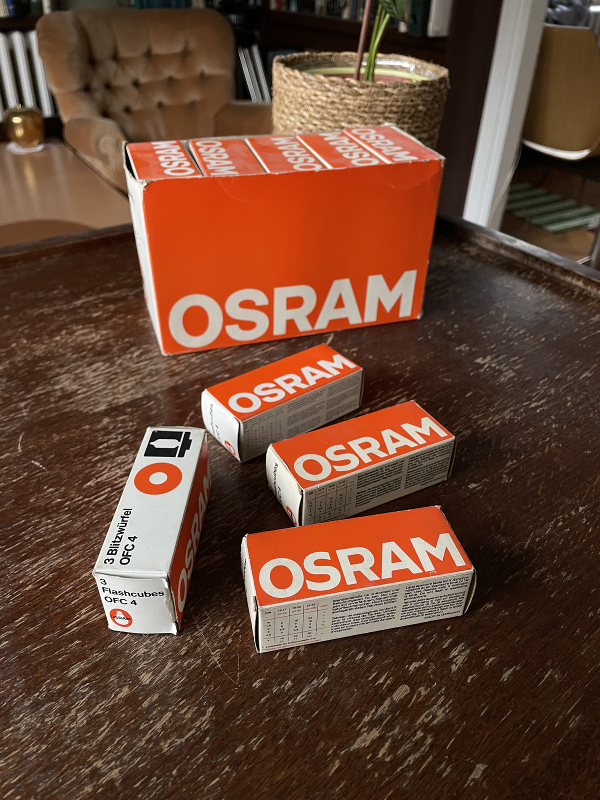 OSRAM Flashcube OFC4 – 24 Boxes (288 Shots) – Never Used in Original Box
