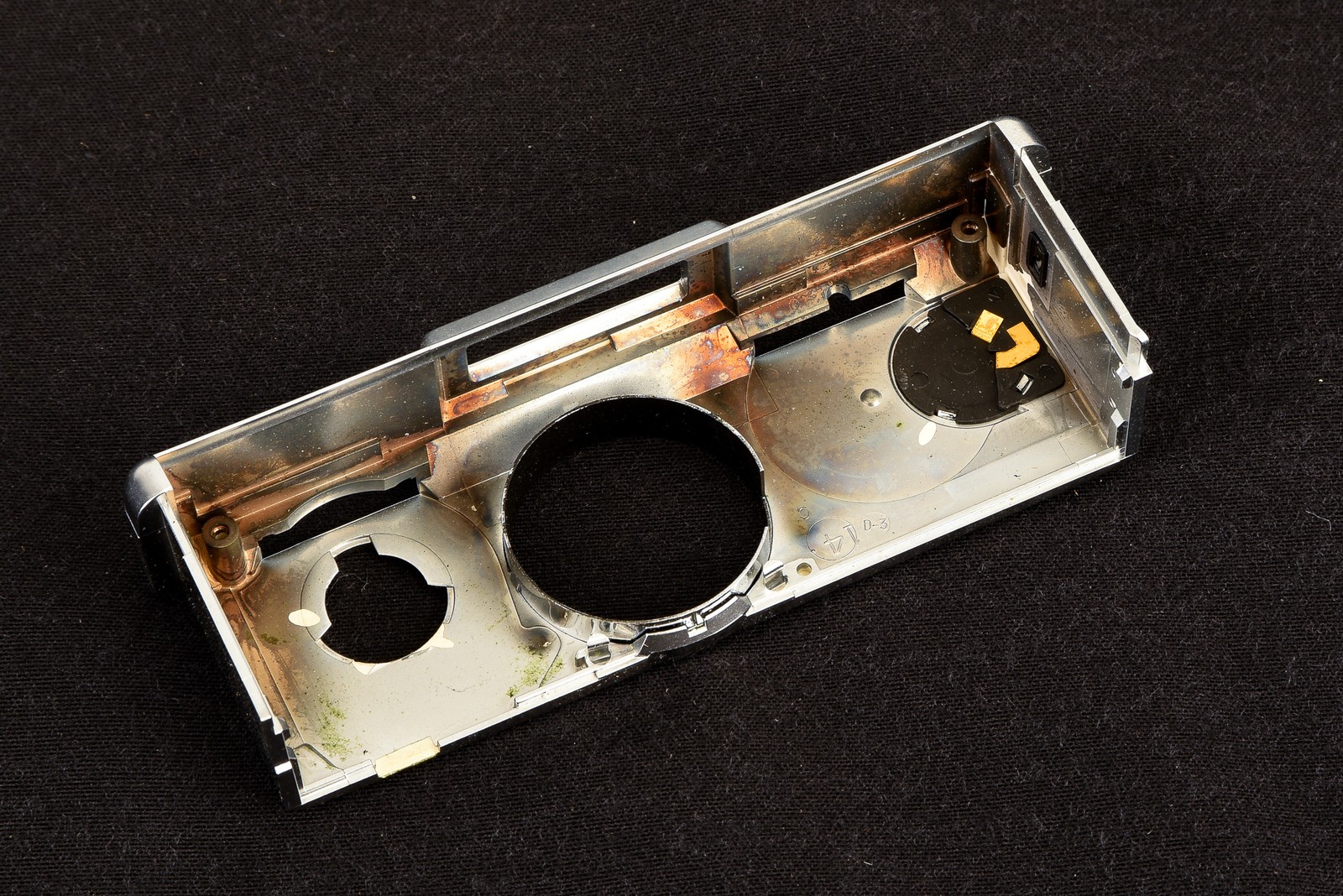 Polaroid SX-70 Camera Replacement Part – Silver – Shutter Housing V20