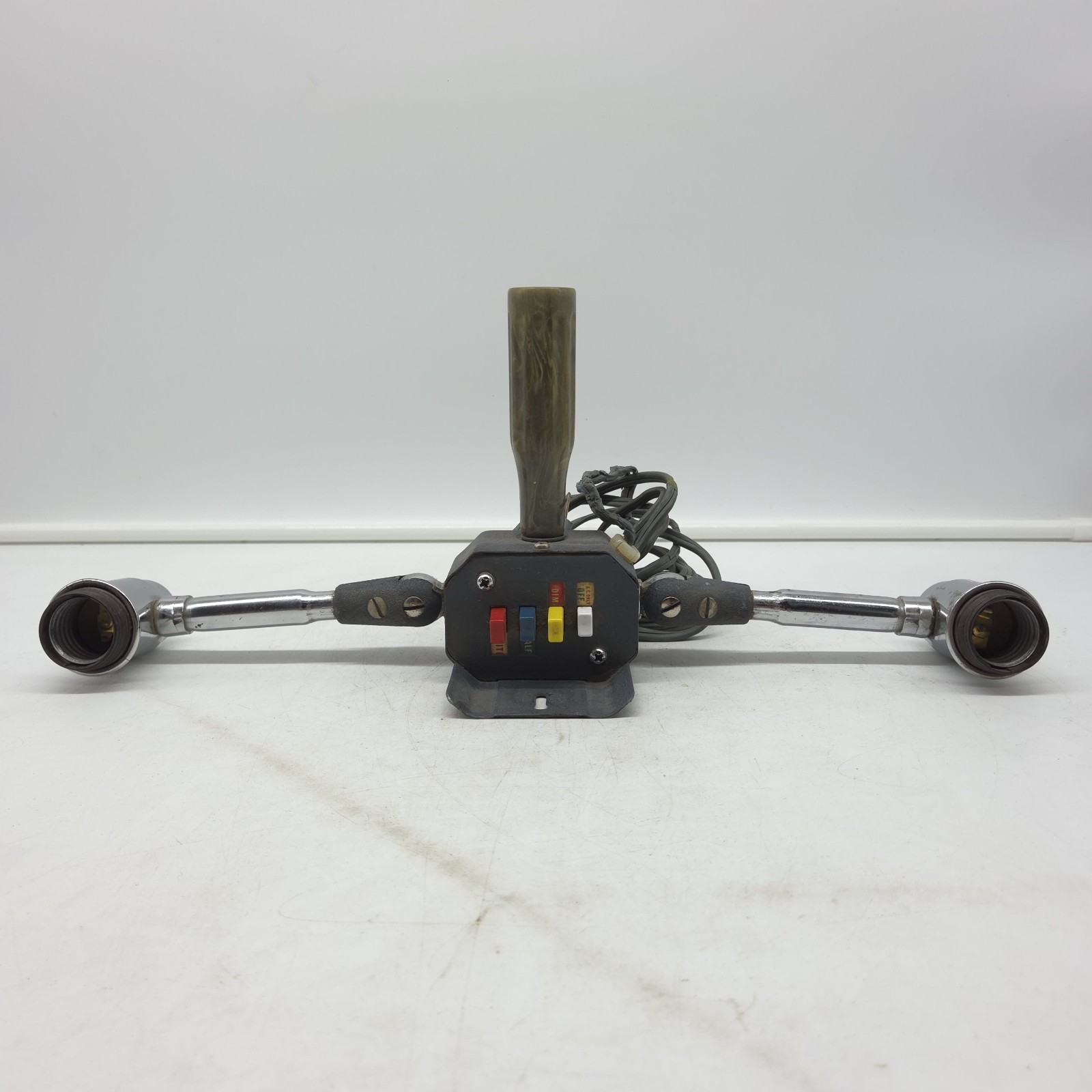 Vintage MAYFAIR MFG Foldomatic Dim-Brite Dual Arm Lamp Light Fixture Tested
