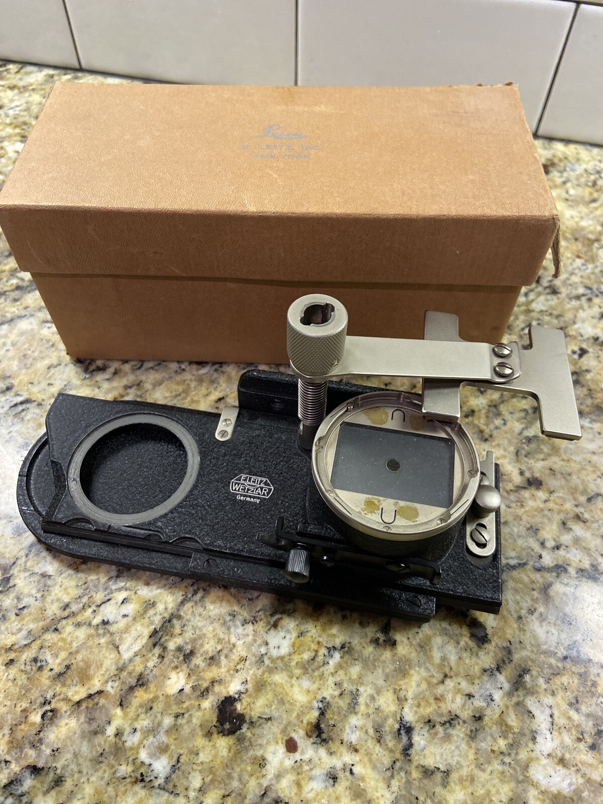 Leica E. Leitz Wetzlar Focusing Slide With Box