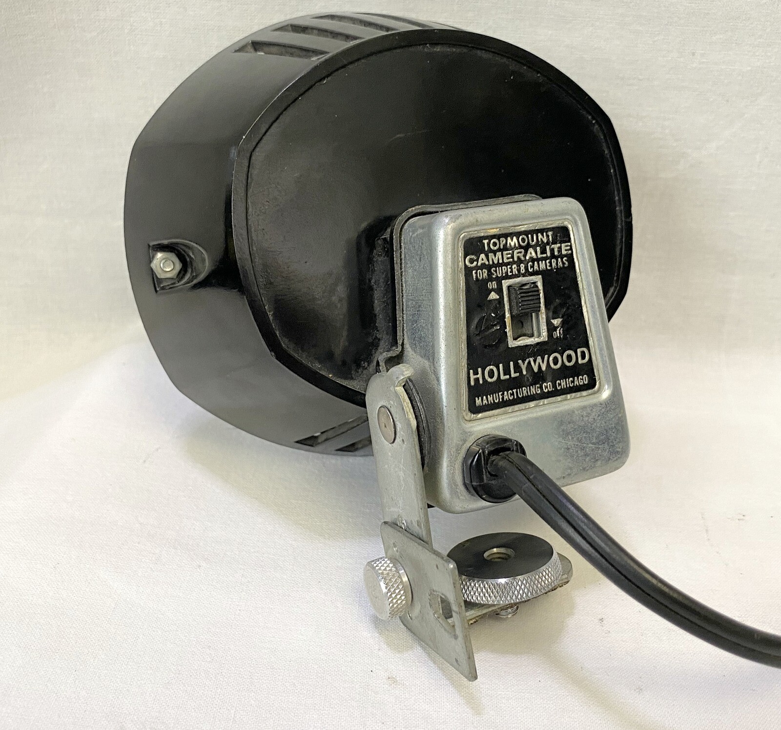 Vintage Working GE HOLLYWOOD TOPMOUNT CAMERALITE for Super 8 Cameras model 919