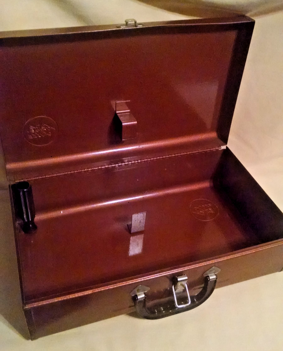 Acme Lite Case Only Metal Box Handle Latch Stage Studio Mov-E-Lite Lamp Bulbs