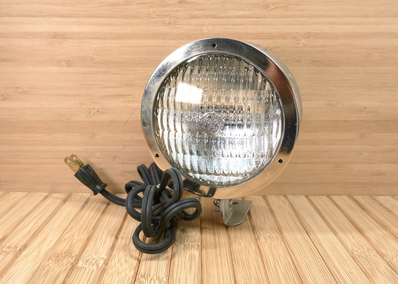 Vintage General Electric Movie Lite DWA Lamp Model 850 D, Made in USA