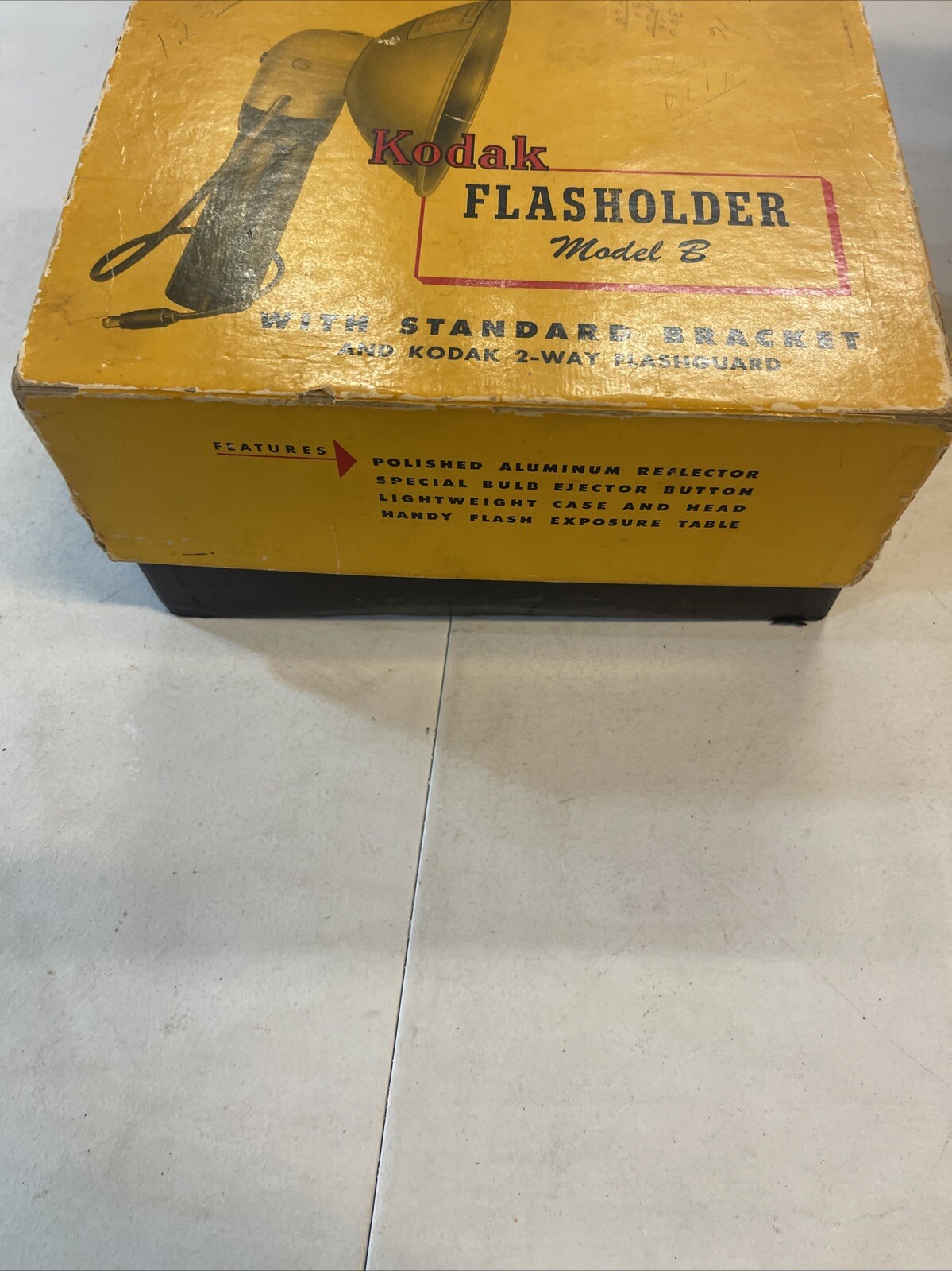 VINTAGE | Kodak Flasholder Model B Original Box Bulb extra Bulbs