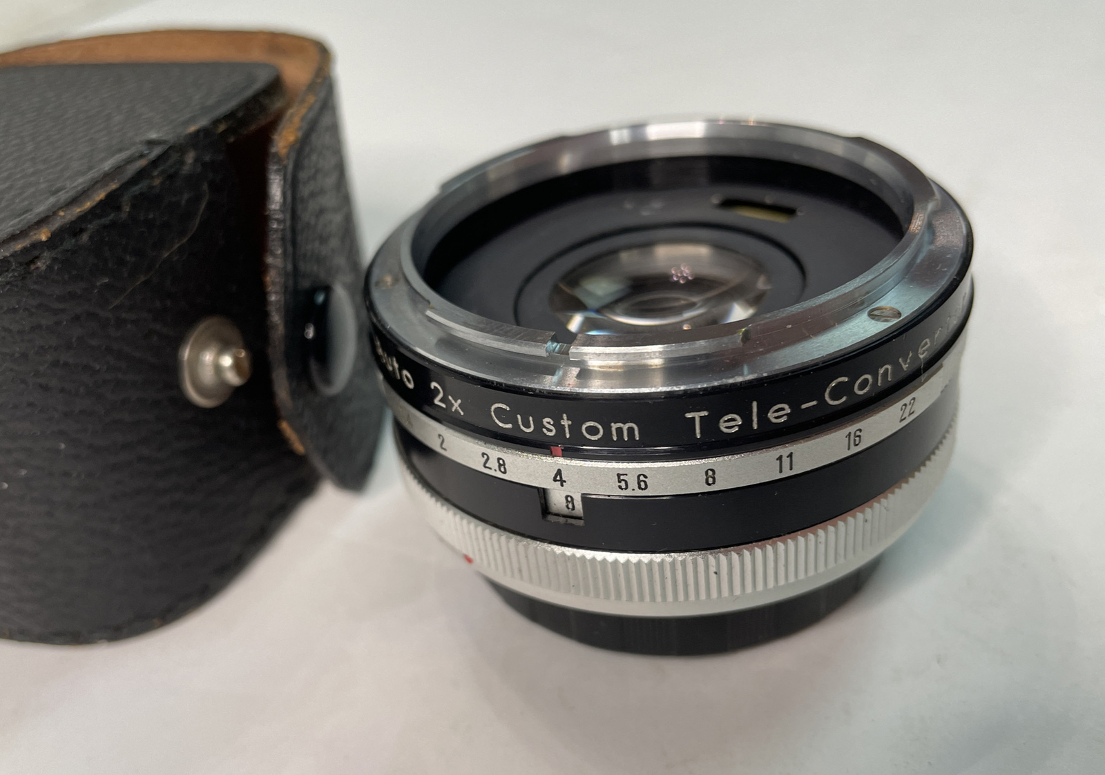 Vivitar Auto 2x Custom Tele Converter Model 2X-4 Japan camera lens W/ Case