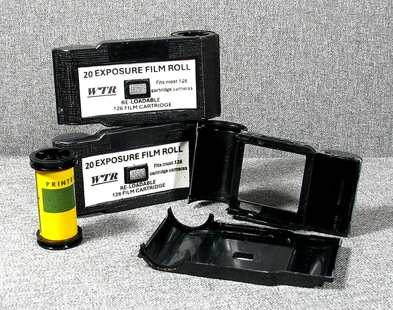 RE-USABLE 20 EXP. 126 Film Cartridge / FITS ALL INSTAMATICS / USE FOR 12-20 EXP.