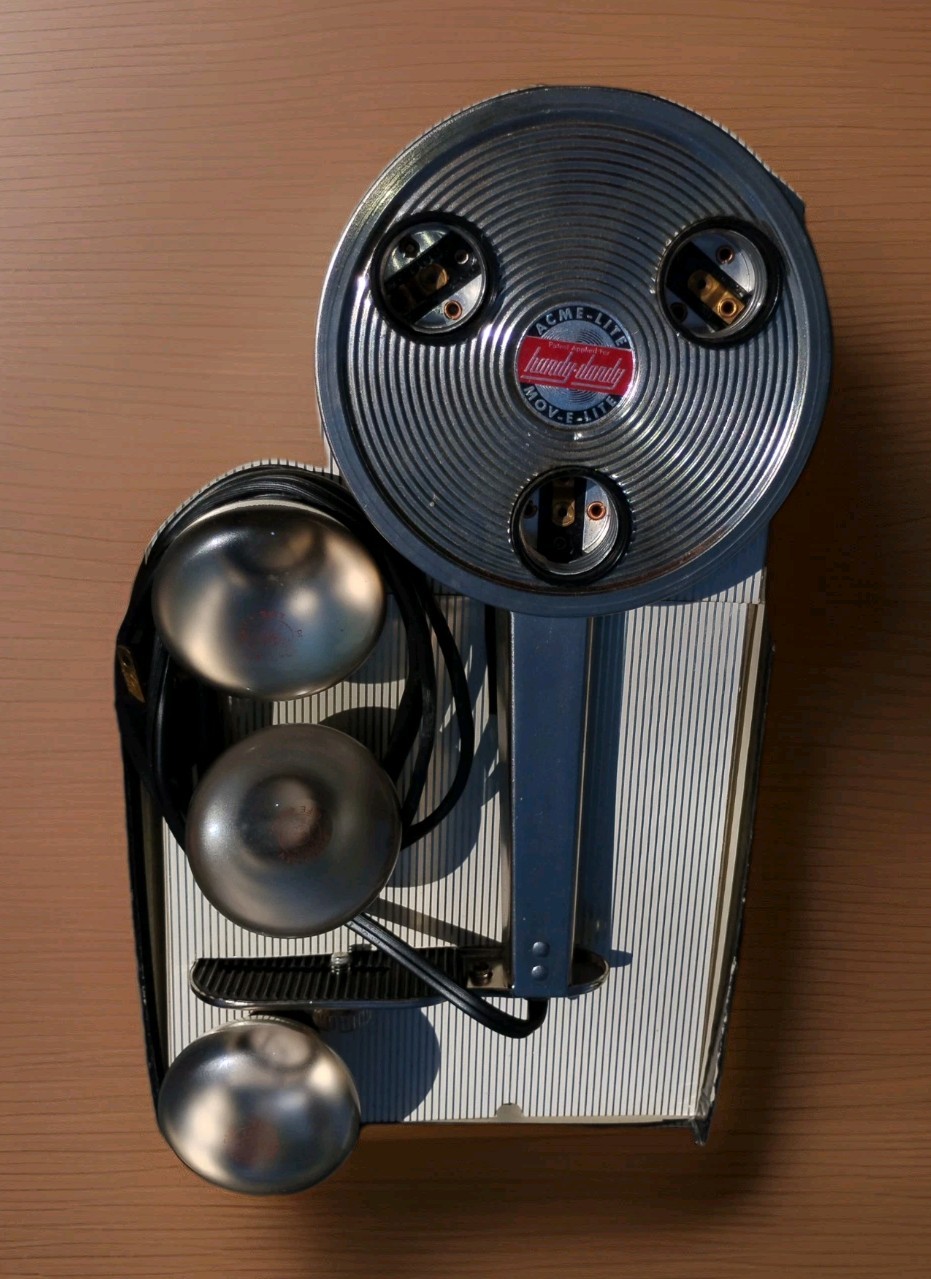Vintage Handy Dandy Model 3HD Photography Light For Indoor Use