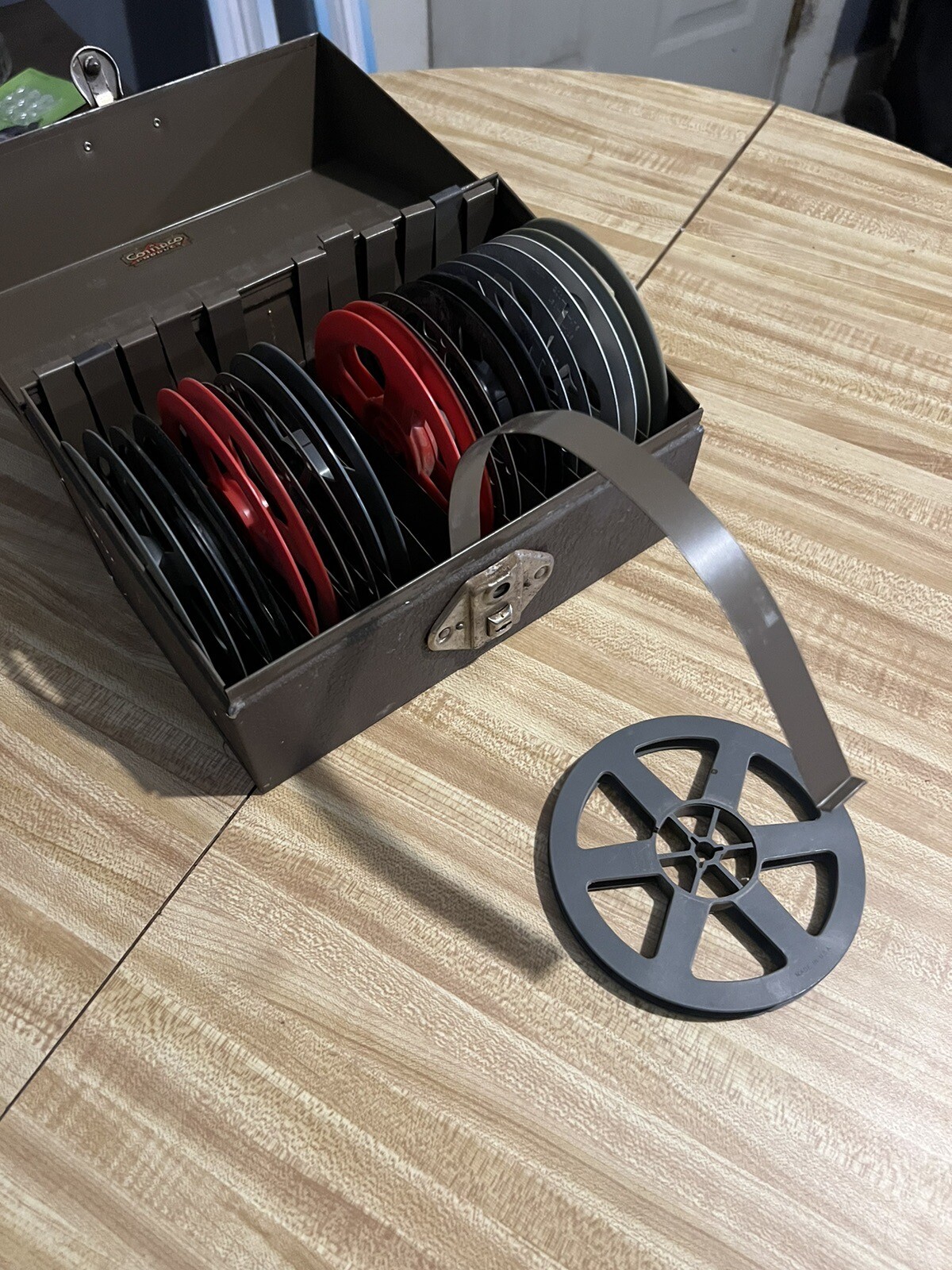 Vintage COMPCO 12 slot metal case for 7″ movie reels