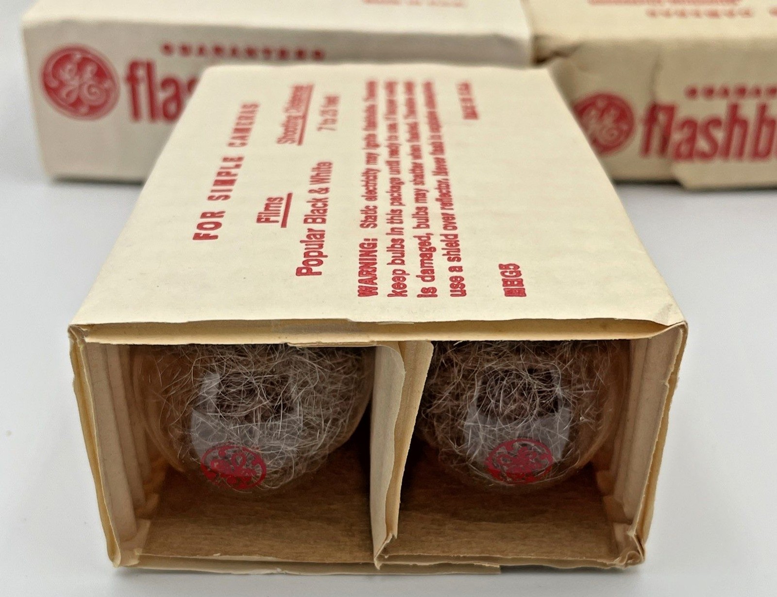 VTG New Unused GE #5 Camera Flashbulbs in Original Box 12 bulbs