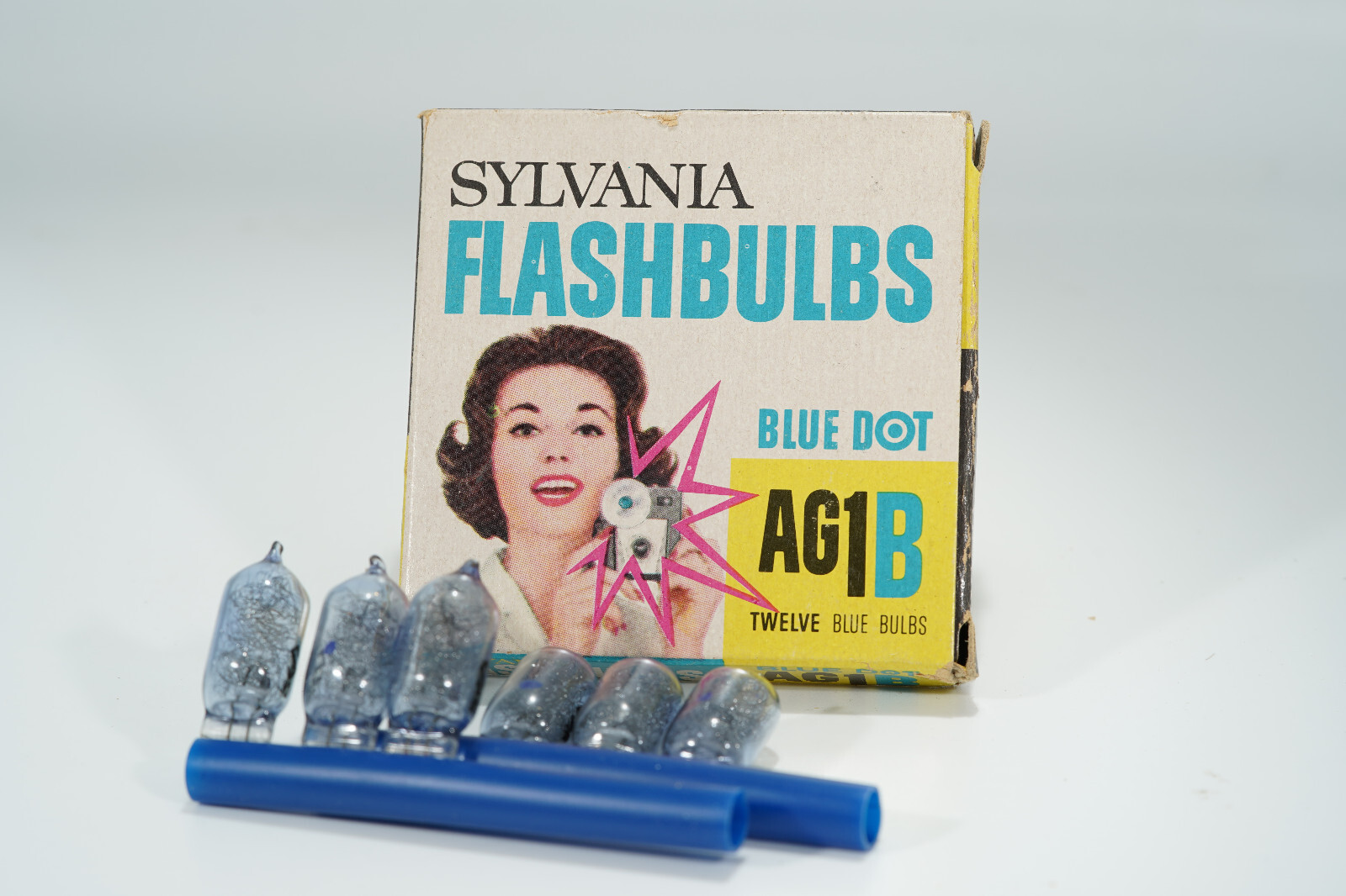 Vintage Sylvania Flashbulbs Blue Dot # AG1B 6 Bulbs in Package New in Box