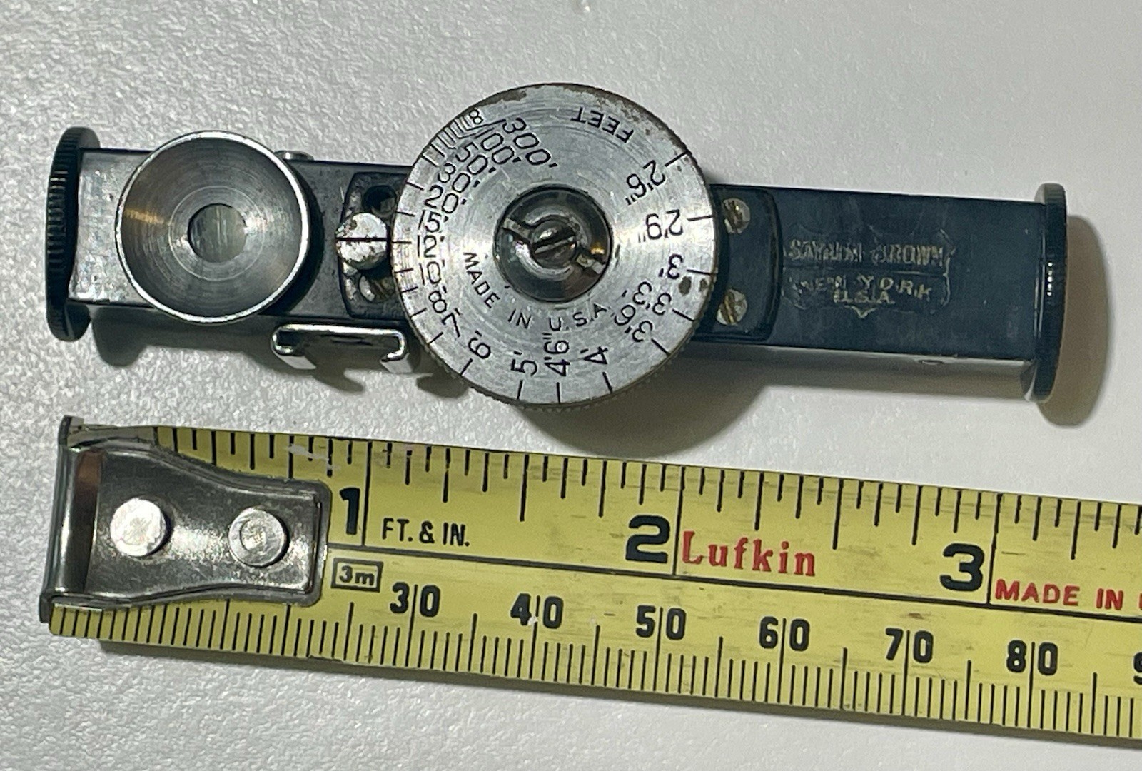 Vintage Saymon Brown Camera Rangefinder New York USA As-Is For Parts Repair 3″