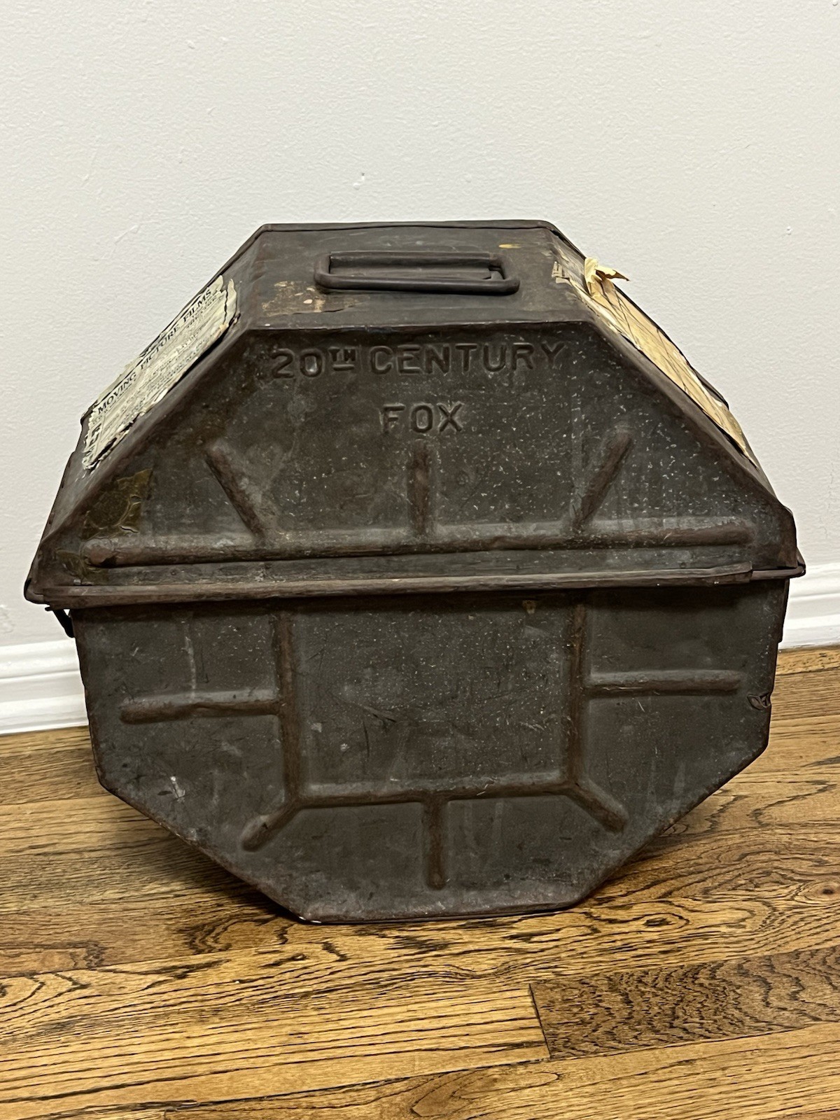 20th Century Fox Motion Picture Movie Reel Shipping Metal Canister Case Box 1970