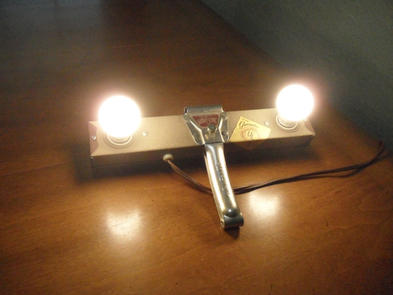Vintage Acme Lite Mov-E-Lite 2-Bulb Acme-lite Mov-E-Lite Model No. 2 Working