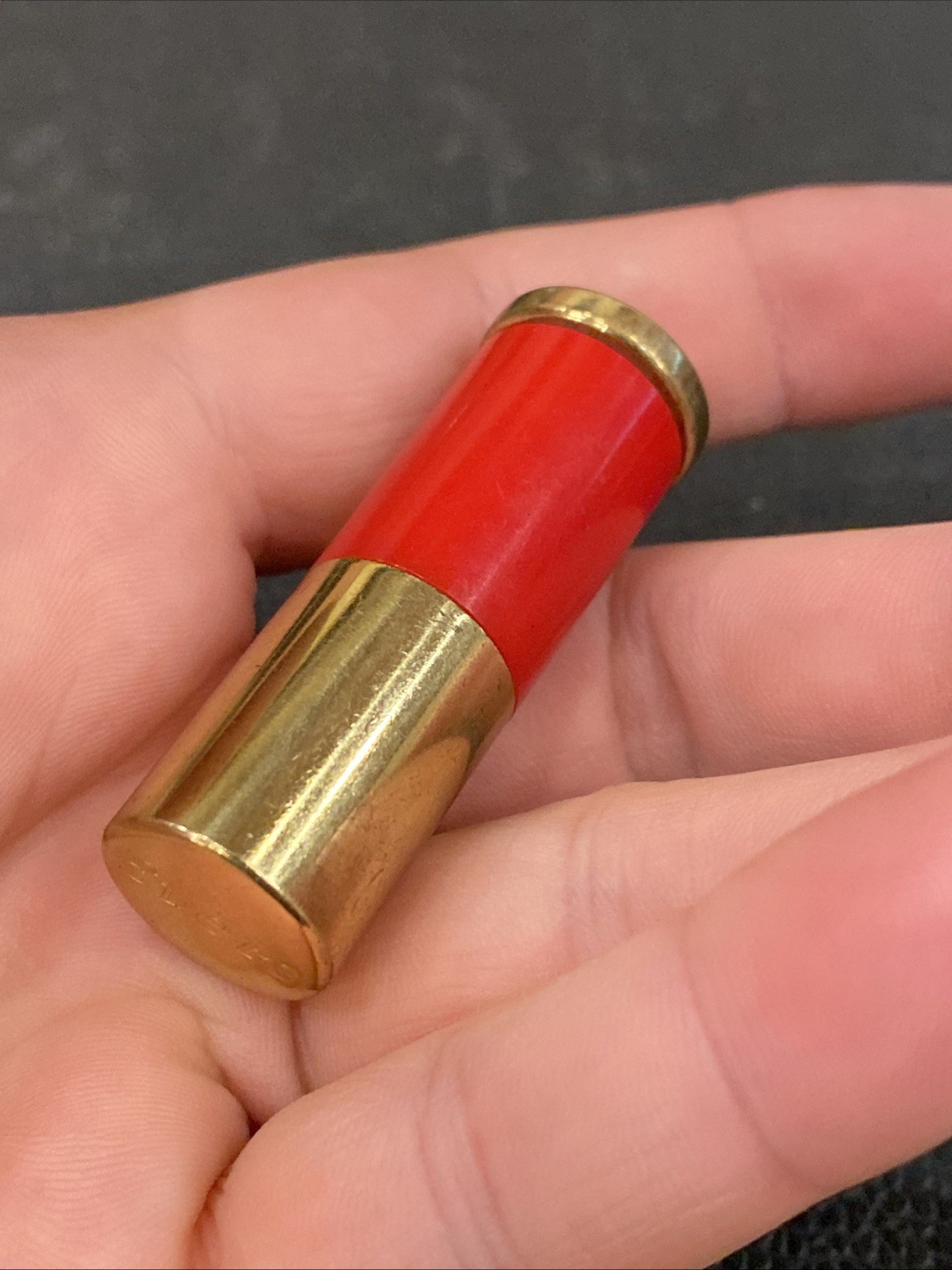 Vtg RED & Gold Tone Evers 2″ Twist Up Camera Dust Make Up Brush Germany 1950’s