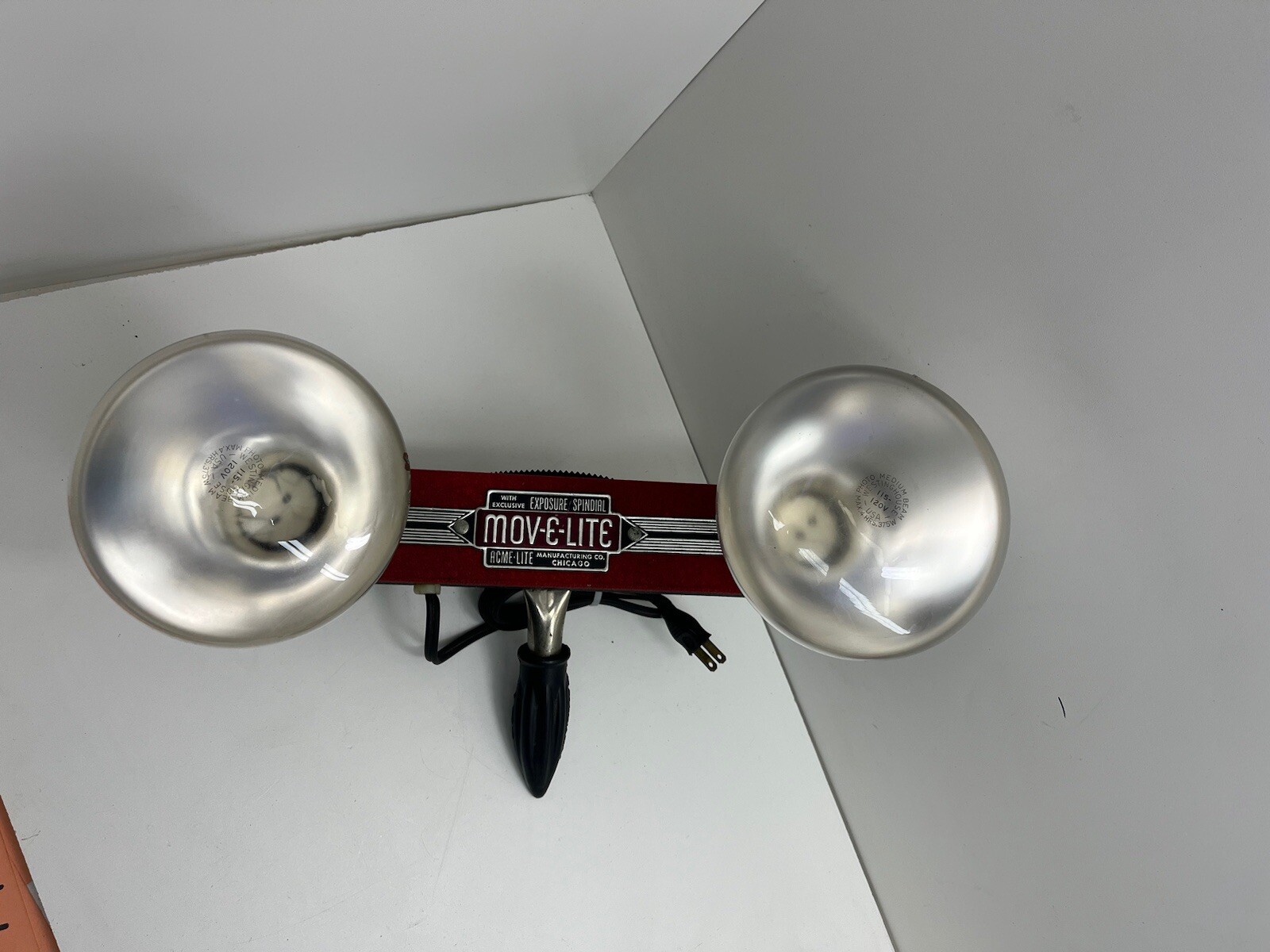 VINTAGE ACME LITE MOV-E-LITE 2-bulb