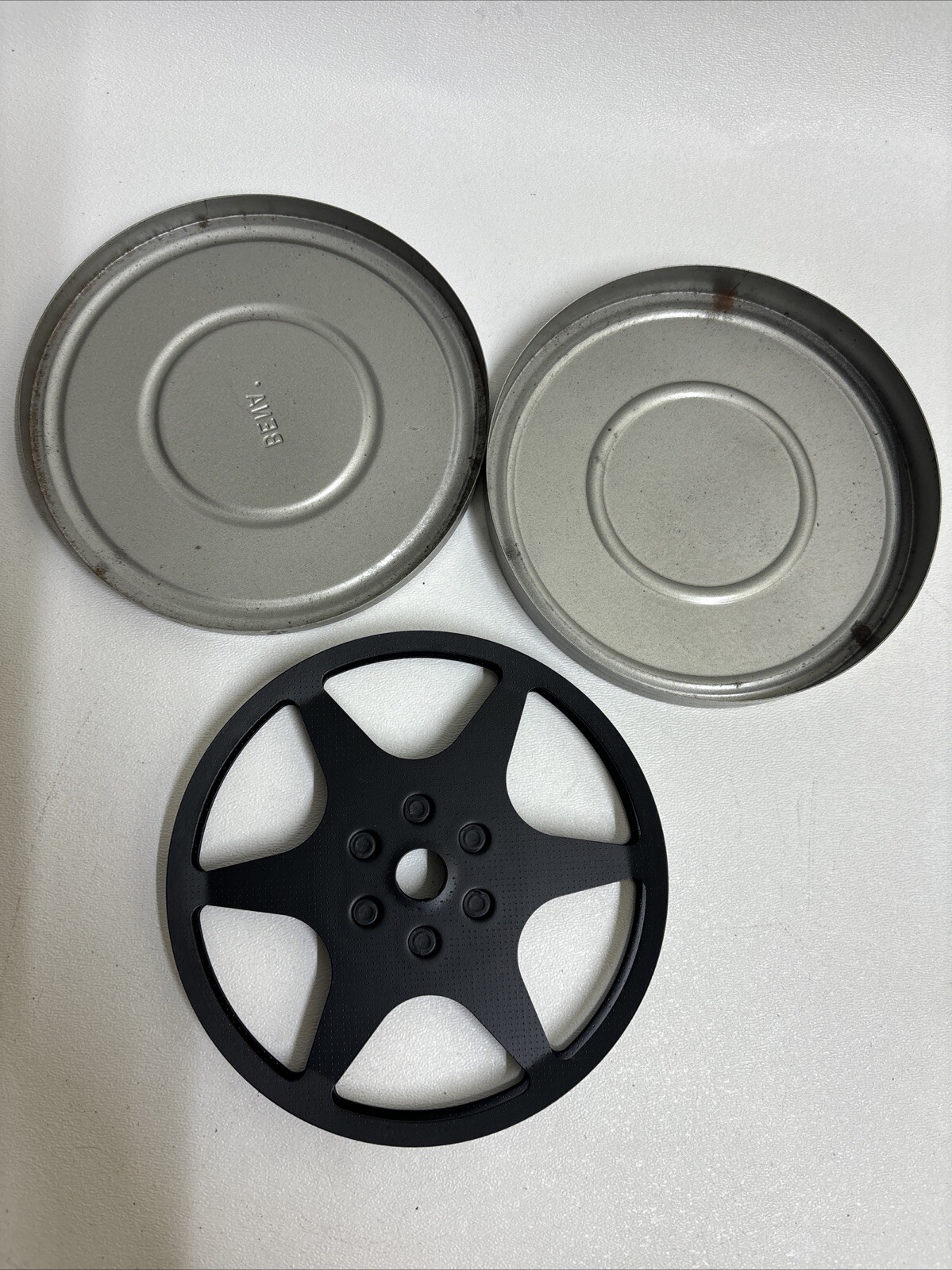 Lot Of 2 – 5″ 8mm Film Reels & Tin Cans – Comp Co & Unbranded Metal