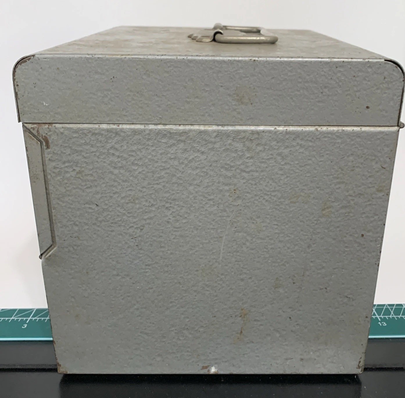 Large Metal Excelsior 8.5”X 7.5”X 7.5” Carrying Case Holds 12 8mm Film Canisters