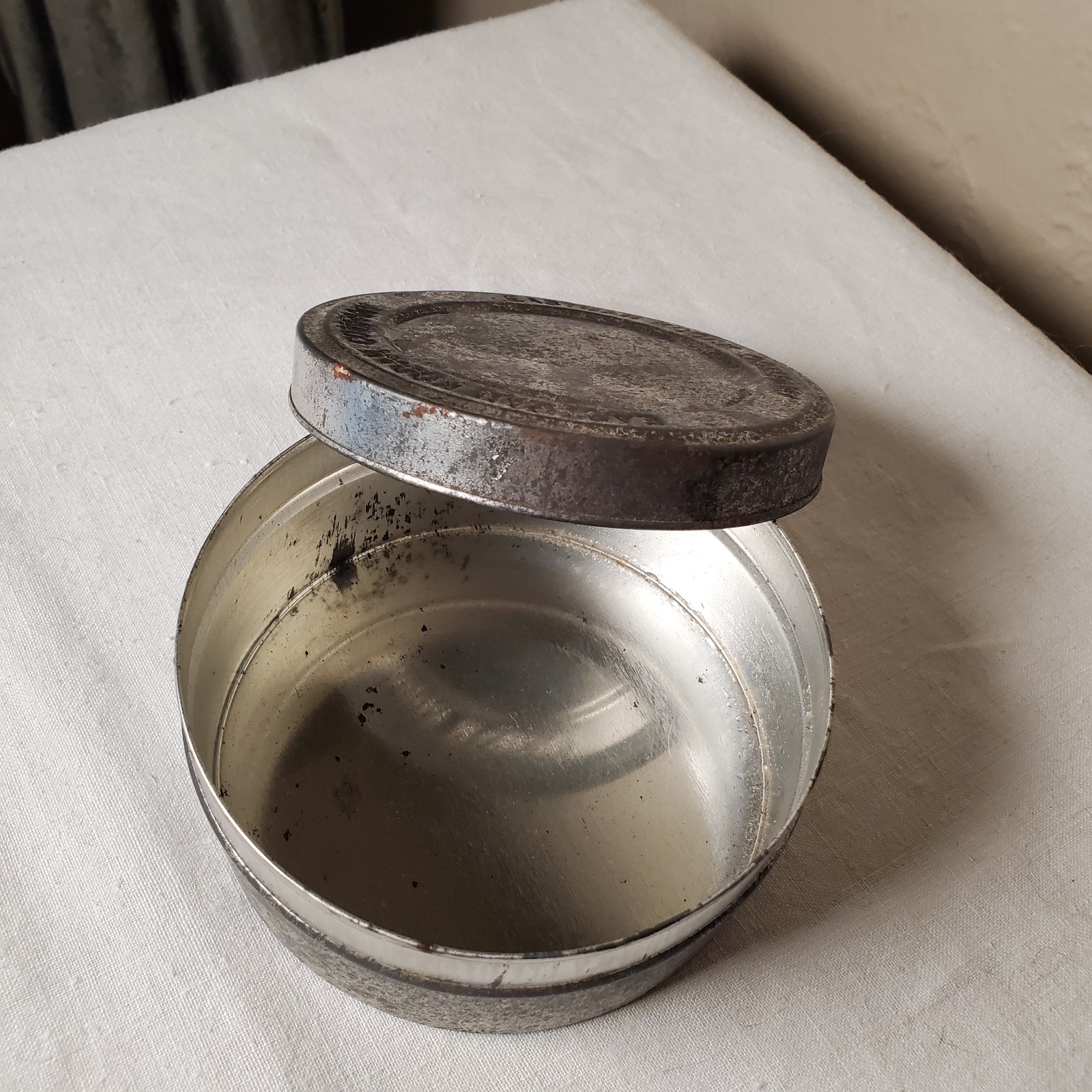 Vintage Eastman Kodak Film Tin Metal 3 3/4″ Vintage Tin Gift Tin
