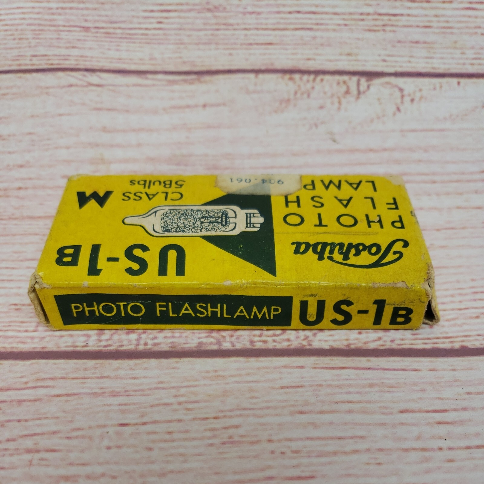 Vintage Toshiba Photo Flash Lamp US-1B Class M 5 Bulbs