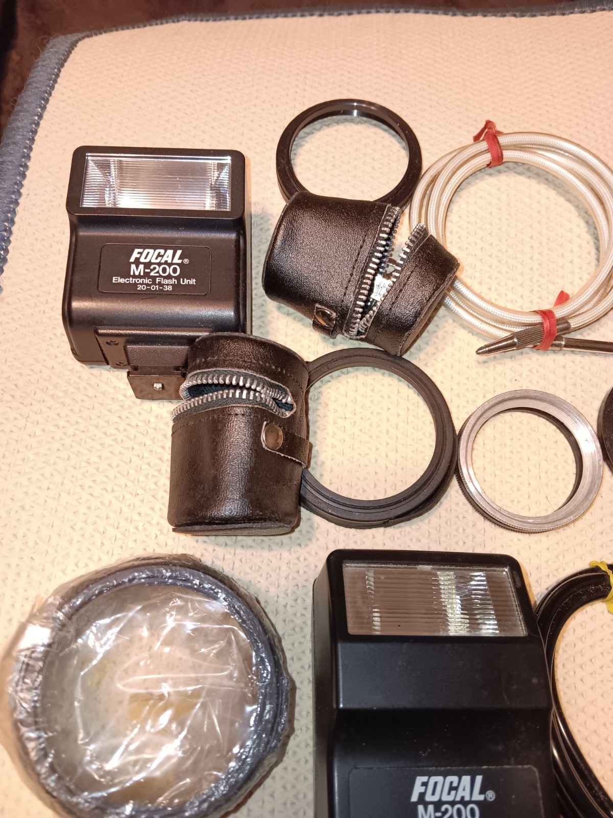 VINTAGE LOT OF CAMERA LENS, FLASHES LENS COVER, LENS CASES