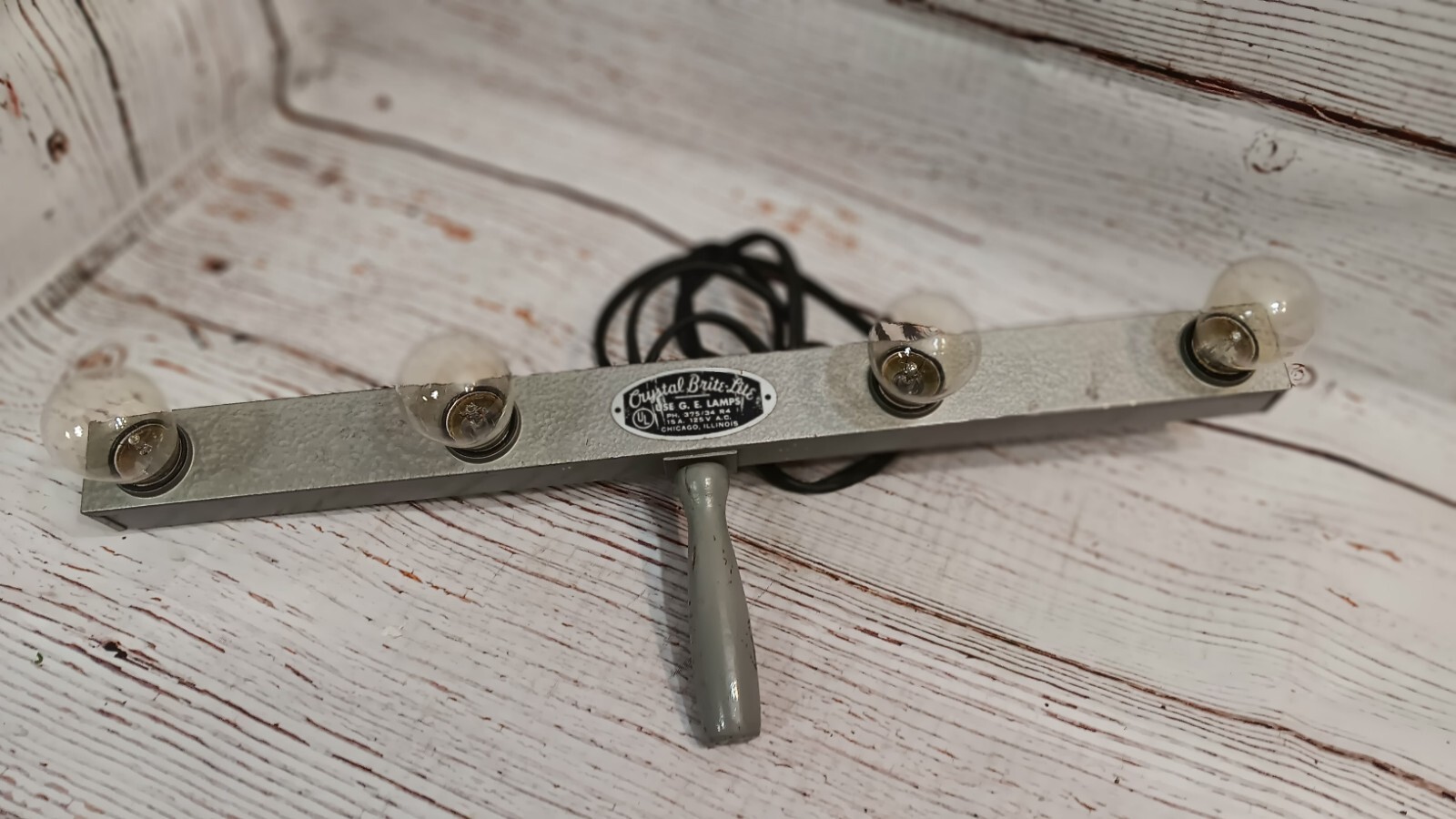 Vintage 4 Bulb Crystal Brite Lite Movie Light Bar