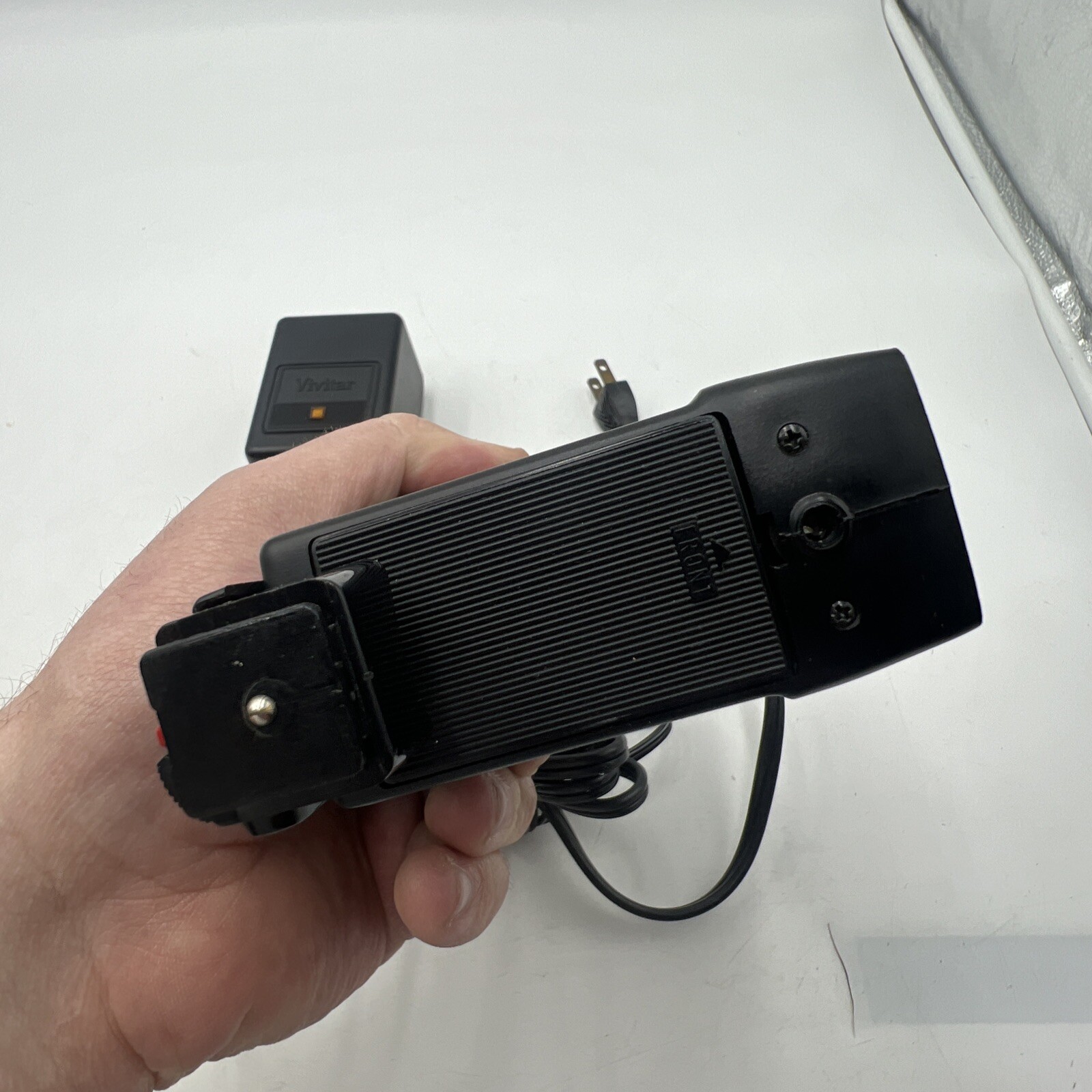 VIVITAR AUTO THYRISTOR 292 CAMERA FLASH W/ MV-3 CHARGER CONVERTER + NC-2