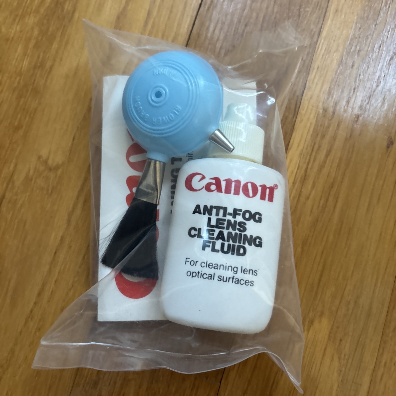 Vintage CANON EOS Rebel Accessories RC-1 Remote Sunglasses Lens Cleaning Kits