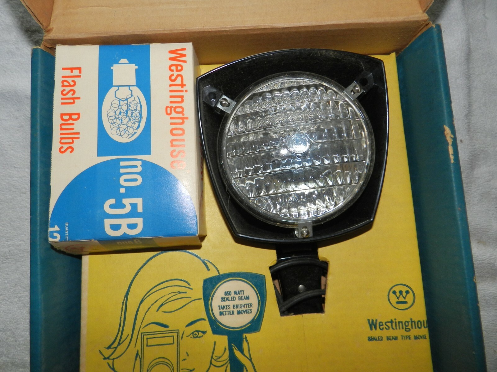 Vintage Super 88 650 Watt Sealed Beam Movie Light w/Original Box by Westinghouse