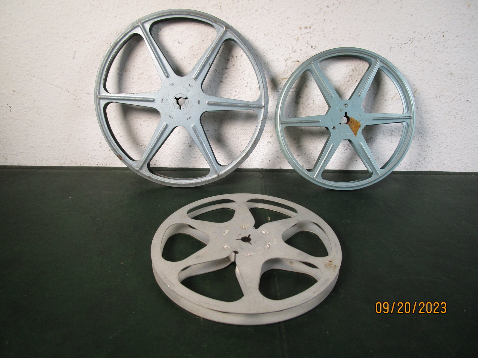 Vintage Scherer Ez Grip Reel & Reeline Reels