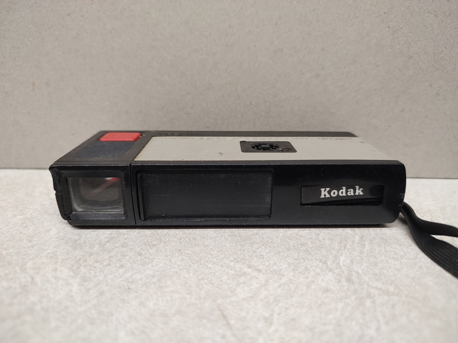 Vintage Kodak Pocket Instamatic 20 Camera Takes 110 Film Made in USA untested