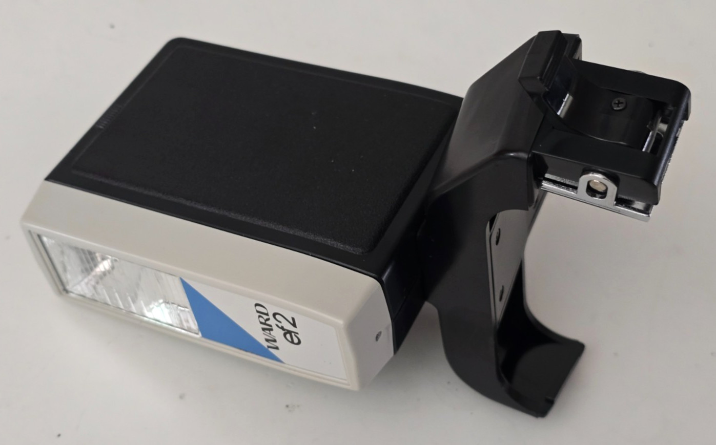 (NEW) RARE Montgomery Ward Electronic Flash EF2 For Kodak Handle Instant Camera