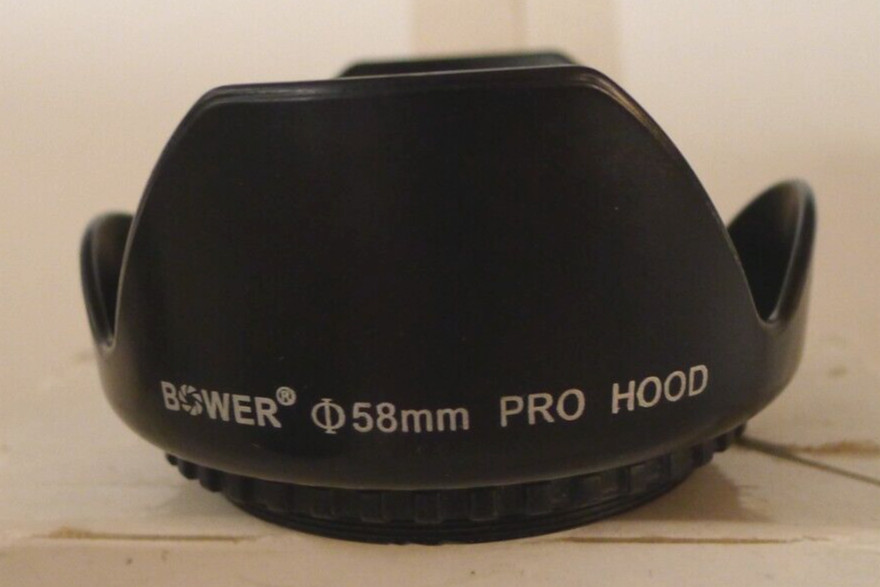 Bower 58mm Plastic Threaded Lens Tulip Pro Hood Shade