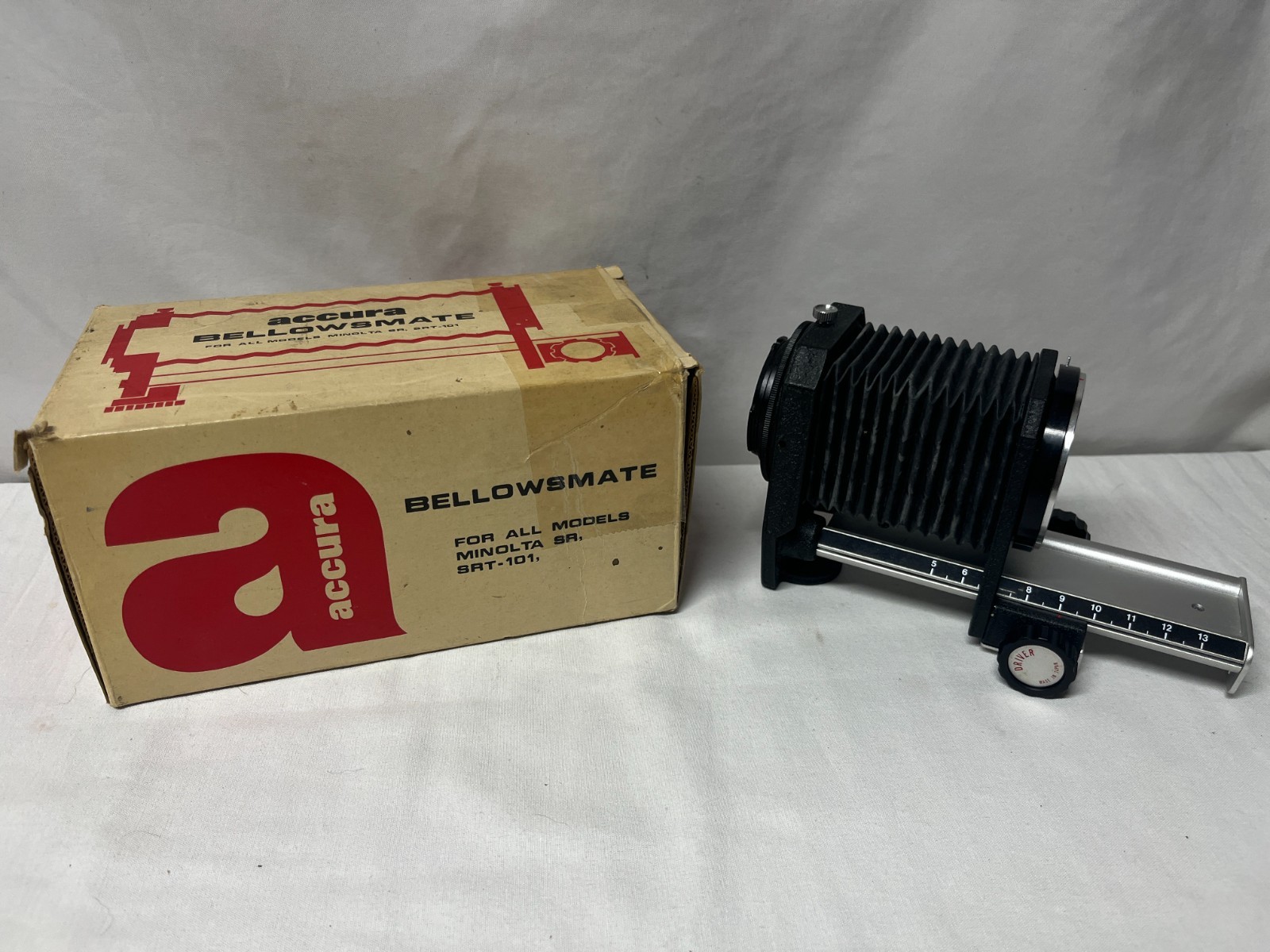 Accura BellowsMate for all Minolta SR SRT-101 in original Box. Pre-owned