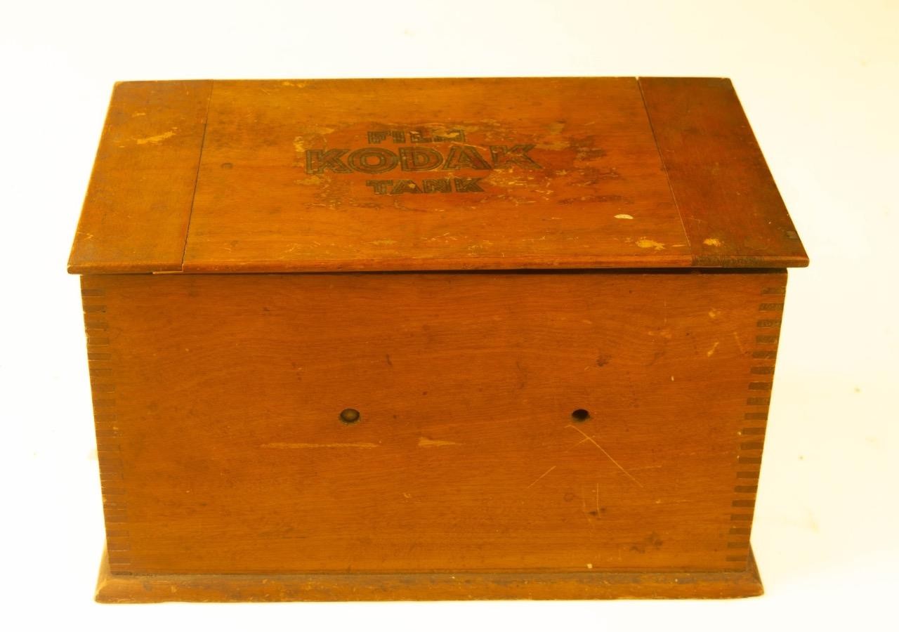 ANTIQUE KODAK FILM DEVELOPING TANK AND BOX MODEL 3 1/2 INS B-2 C1900 REF