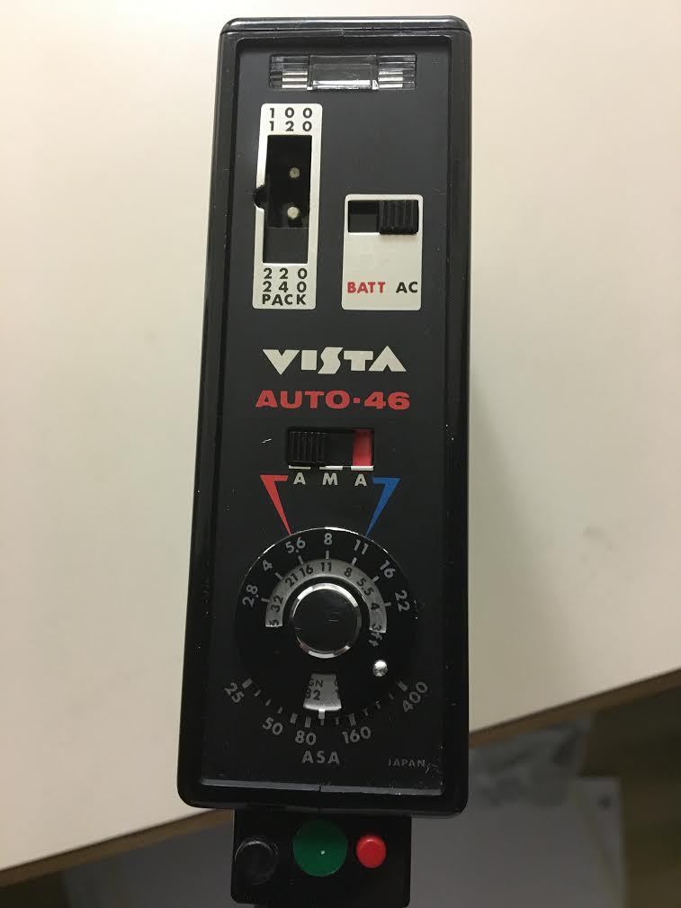 VINTAGE FLASHES FOR CAMERA, ALBINAR 90-MDT, VISTA AUTO 46, GOOD RELIABLE FLASH