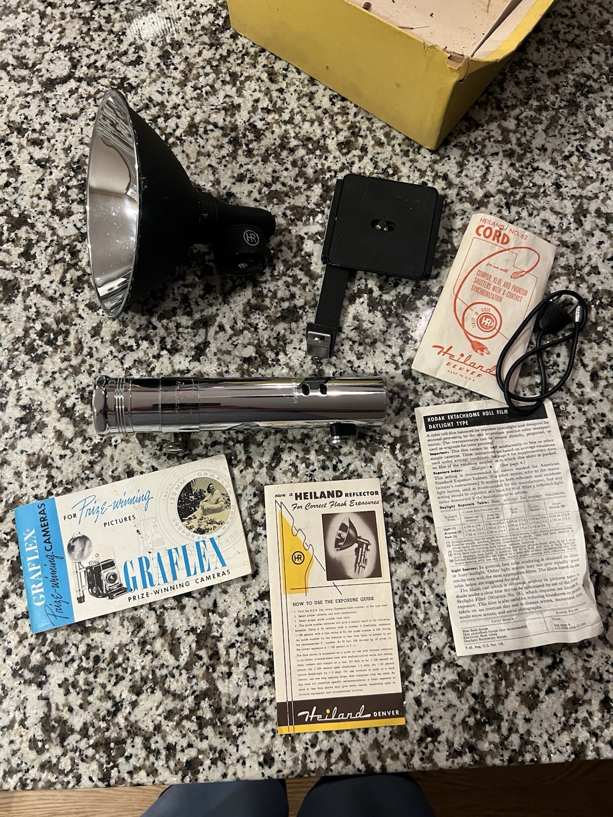 Vintage Heiland Flash Extension with Reflector And Cord