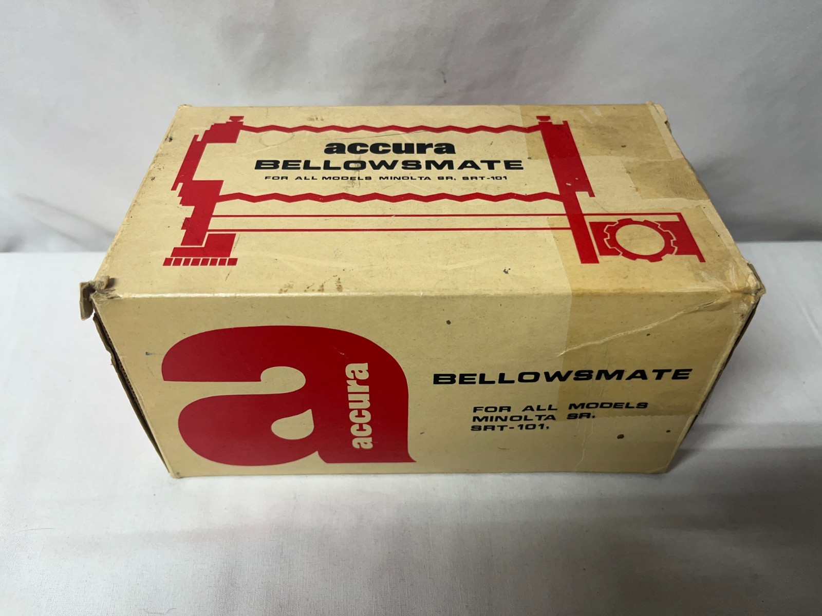 Accura BellowsMate for all Minolta SR SRT-101 in original Box. Pre-owned