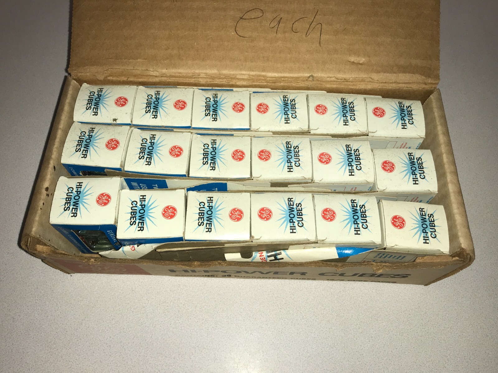 Vintage New Old Stock 18 Boxes GE HI-Power Flash Cubes Polaroid 144 Flashes
