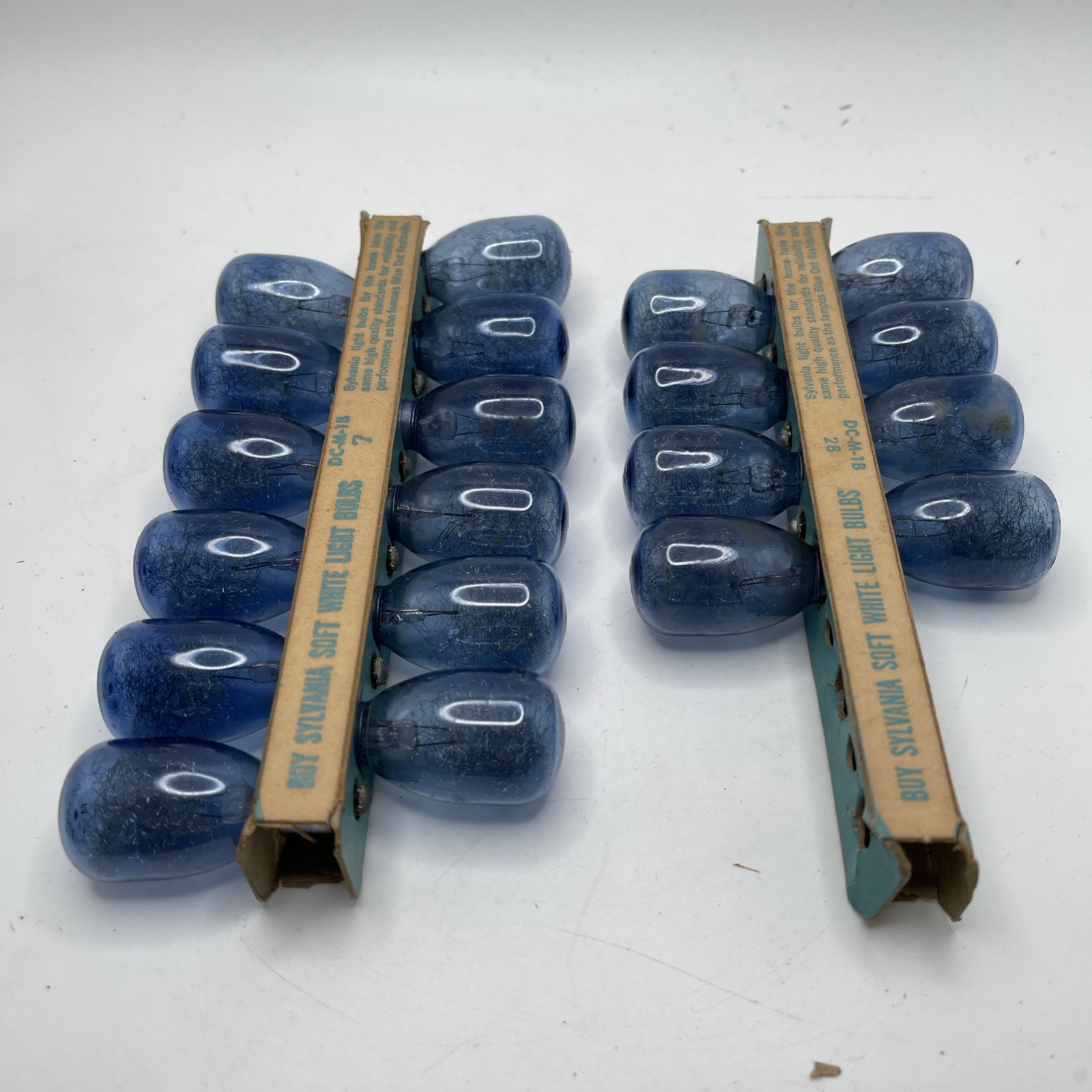 SYLVANIA Blue Dot Flashbulbs (20 M3B, Vintage)
