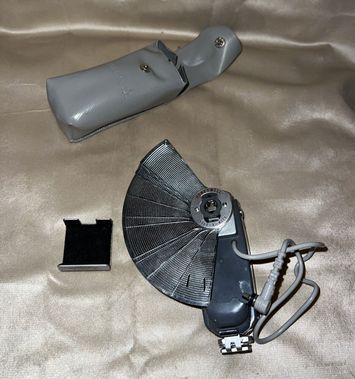 Honeywell Heiland Tilt-A-Mite Camera Flash Unit Vintage 1950s Japan Complete