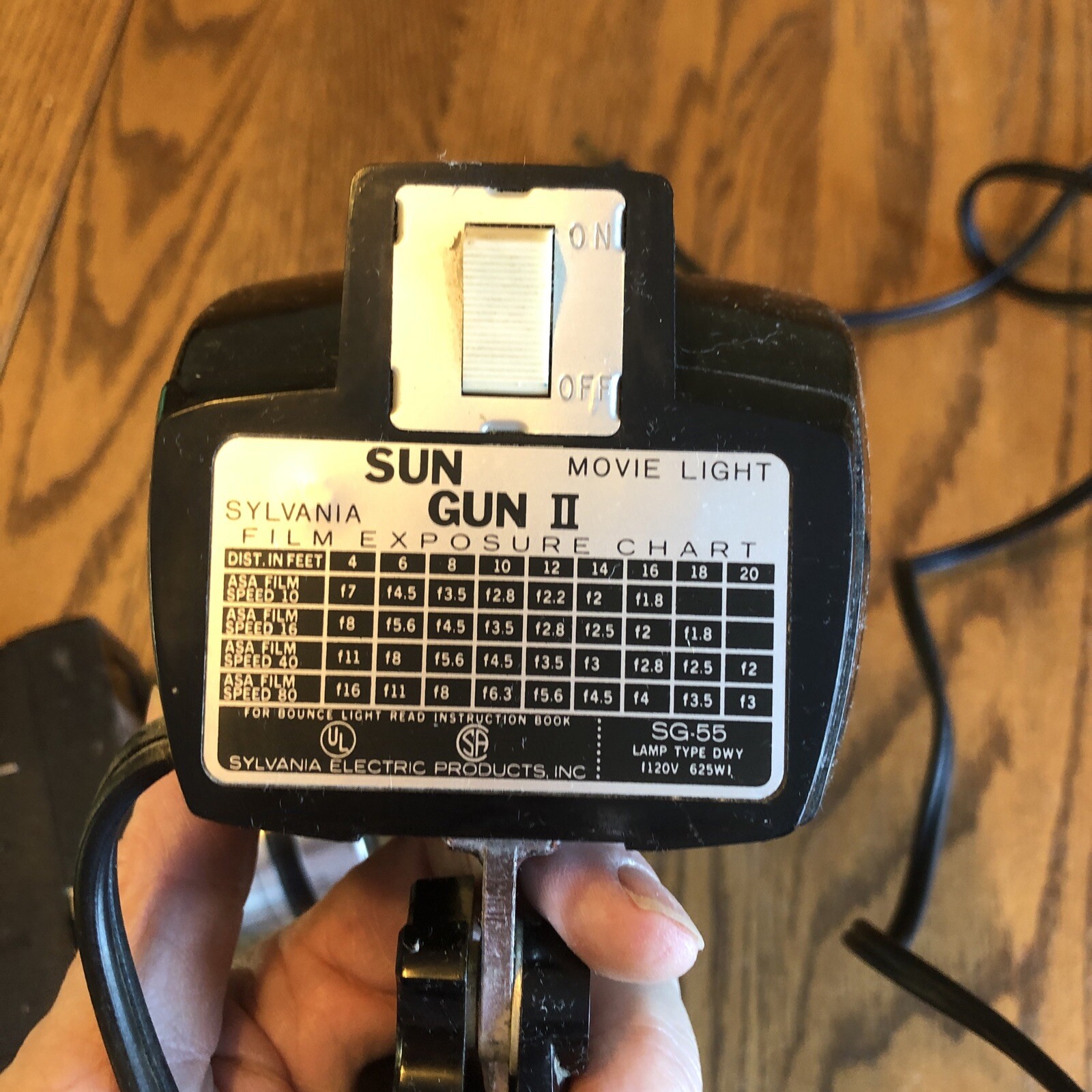 1961 SYLVANIA SUN GUN MOVIE LIGHT W/BRACKET With Bell & Howell Movie Camera