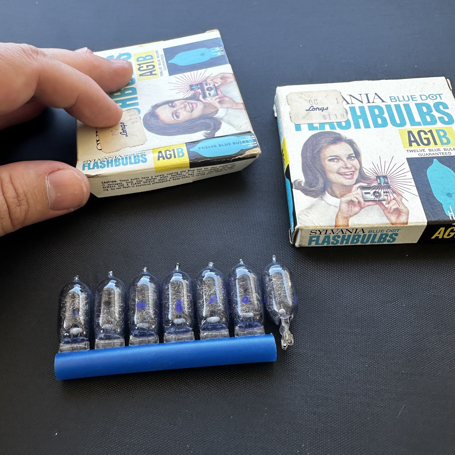 (2) Vintage Sylvania GE 5b AG1B Blue Dot Flashbulbs NEW 12 +7 Bulbs Made in USA