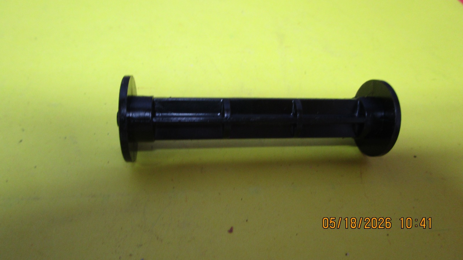UNIQUE TAKE UP SPOOL FOR FILM 2-2/3 INCHES LONG, PLASTIC