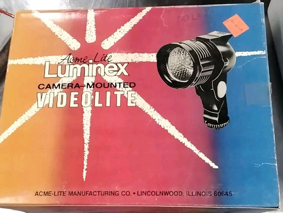 NEW ACME-LITE LUMINEX CAMERA MOUTED VIDEOLITE BULB NOT INCLUDED MODEL 410