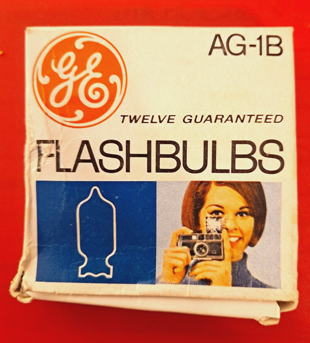 GE AG-1B Flashbulbs 6 in package
