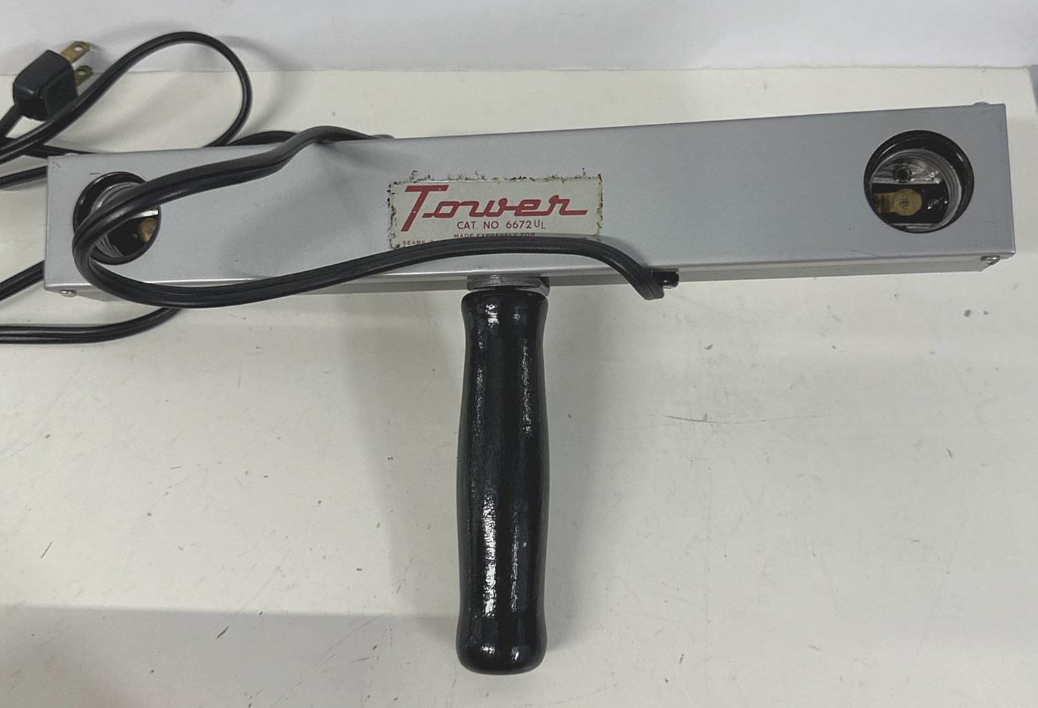 Vintage Tower No. 6672 Movie Camera 2 Light Bar Working With 2 300W Bulbs Works